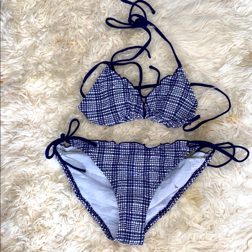2-piece swim wear